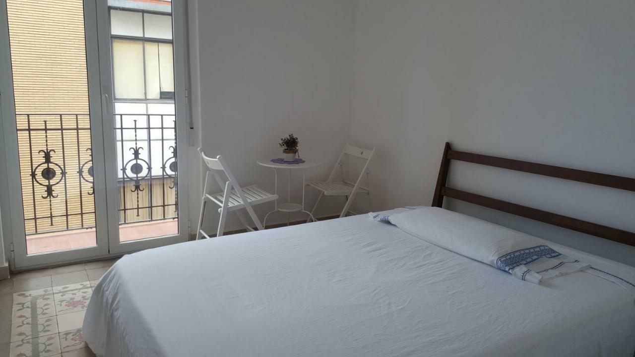 Oyo Guest House Ruzafa Valencia Ngoại thất bức ảnh