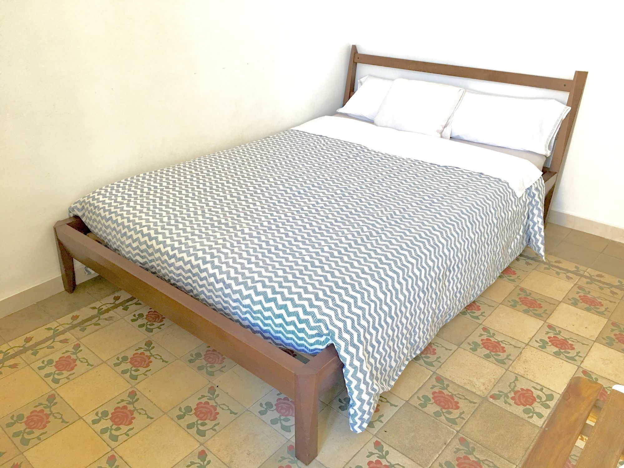 Oyo Guest House Ruzafa Valencia Ngoại thất bức ảnh